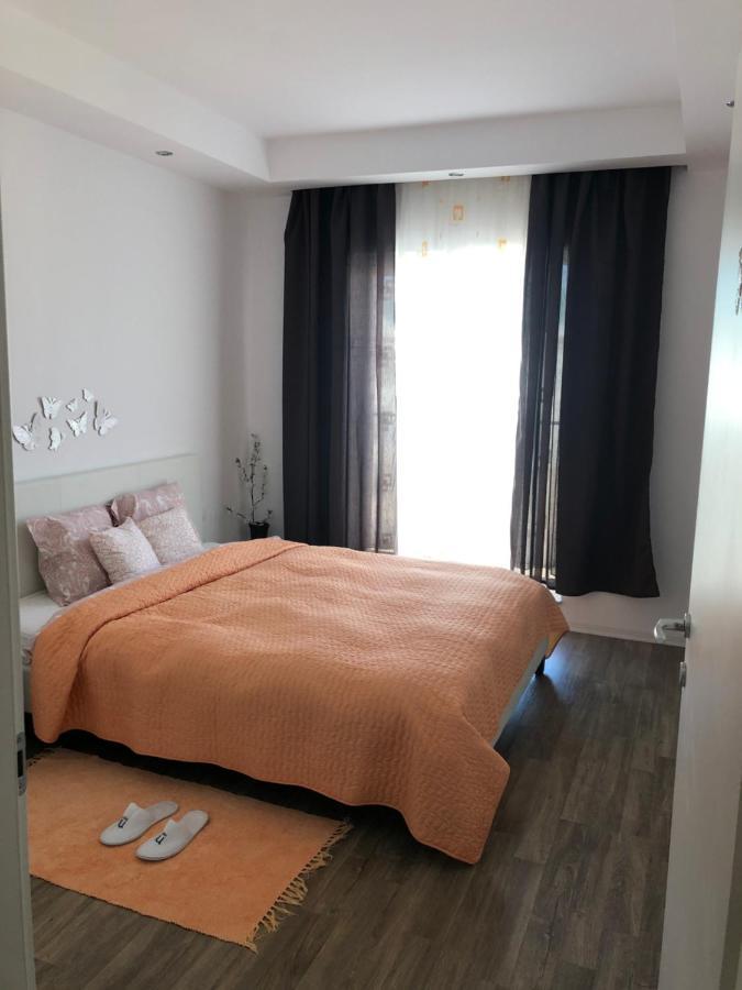 דירות Stefanestii de Jos Dora High Life - North מראה חיצוני תמונה